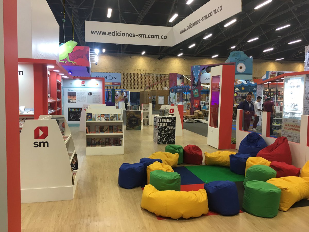 #ColombiaNosMueve y estamos muy agradecidos por esta edición de <a href="/FilBogota/">FeriadelLibroBogotá</a> que hoy despedimos, muchísimas gracias a todos los lectores que nos acompañaron en nuestro stand y en todas las actividades que tuvimos, ¡felices lecturas!