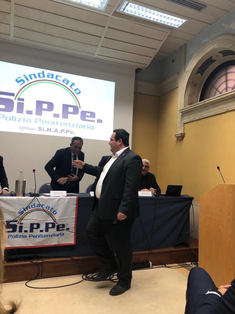 SippeNazionale's tweet photo. Il sottosegretario al Ministero del Lavoro On. @ClaudioDurigon interviene al Consiglio Nazionale del #Sippe @DepasqualeSippe https://t.co/wYEa3N2Nrk