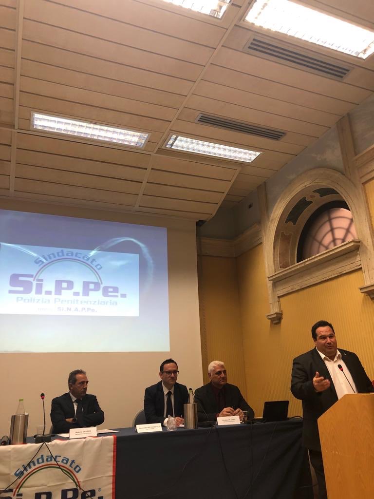 SippeNazionale's tweet photo. Il sottosegretario al Ministero del Lavoro On. @ClaudioDurigon interviene al Consiglio Nazionale del #Sippe @DepasqualeSippe https://t.co/wYEa3N2Nrk