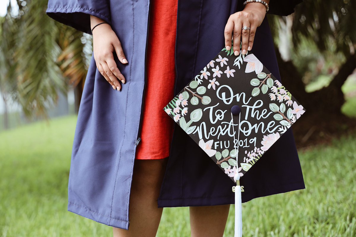 GramlingJessica's tweet photo. G R A D U A T E D 🎓 #OnToTheNextOne @FIU // Excited to continue my journey with FIU thanks to the GSC 4+1 Program...See you in exactly 1 year #MastersDegree !! https://t.co/uSDHkQNVFA