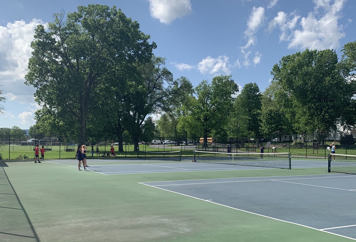 Boys- Catoctin 3, TJ 2
Girls- Catoctin 3, TJ 2

Great effort from both teams for the last match of the season. Congrats to boys #1 singles, boys and girls #2 singles and girls #2 doubles on their victories!