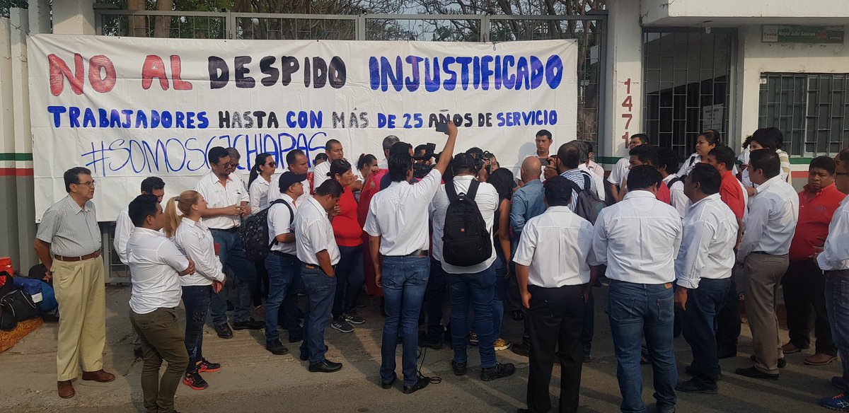 MagdisMei's tweet photo. Fuimos despedido injustamente, somos 67 los cuales atendemos 32000 alumnos en zonas donde el rezago educativo es muy bajo y donde la sef no puede llegar sin derecho a liquidacion @lopezobrador_ @JaimeRdzNL @CarlosLoret @lopezdoriga @AristeguiOnline @aristeguicnn https://t.co/tQ8dsmUnsg
