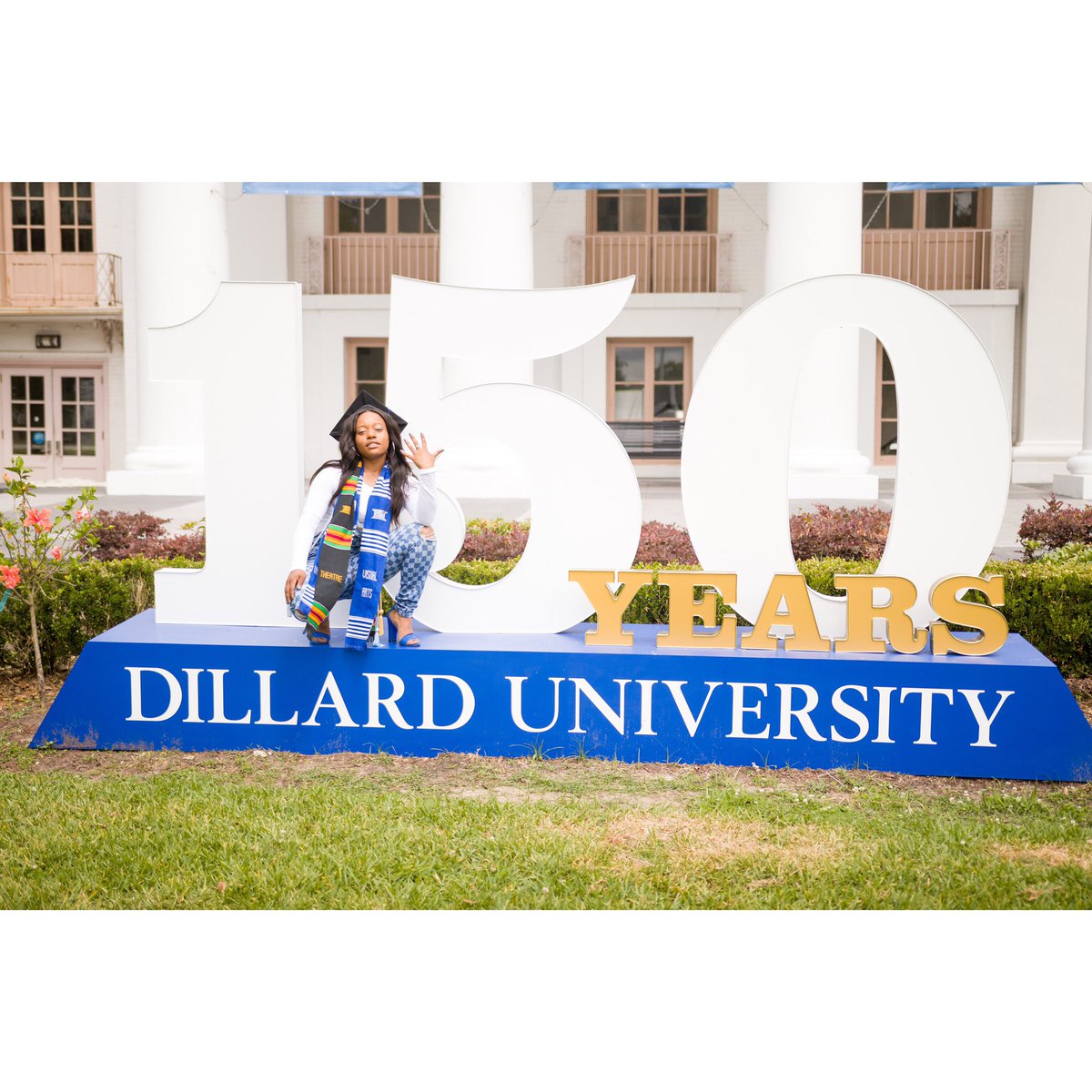 KreativeKind's tweet image. It took me 5 years to do it. I learned it’s all of God’s planning. It’s my race, No one else’s. I’ve learned to listen and trust his process, and things been manifesting since!🙏🏽
The Marathon Continues....🏁🔵
#BlackWomanInTech
#ShowDesigner
#CumLaude
#DUT🎭

📸: @TheJoshIV