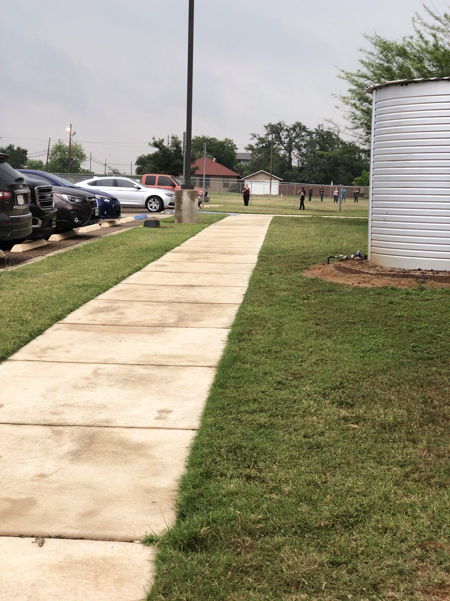 razowu's tweet image. My #PLTW girls are testing the range of radio signals on their #microbit #WeTeach_CS