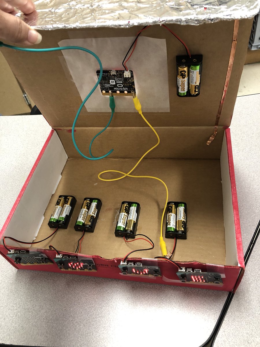 razowu's tweet image. Project Lead The Way rocks!! #PLTW #microbit #WeTeach_CS