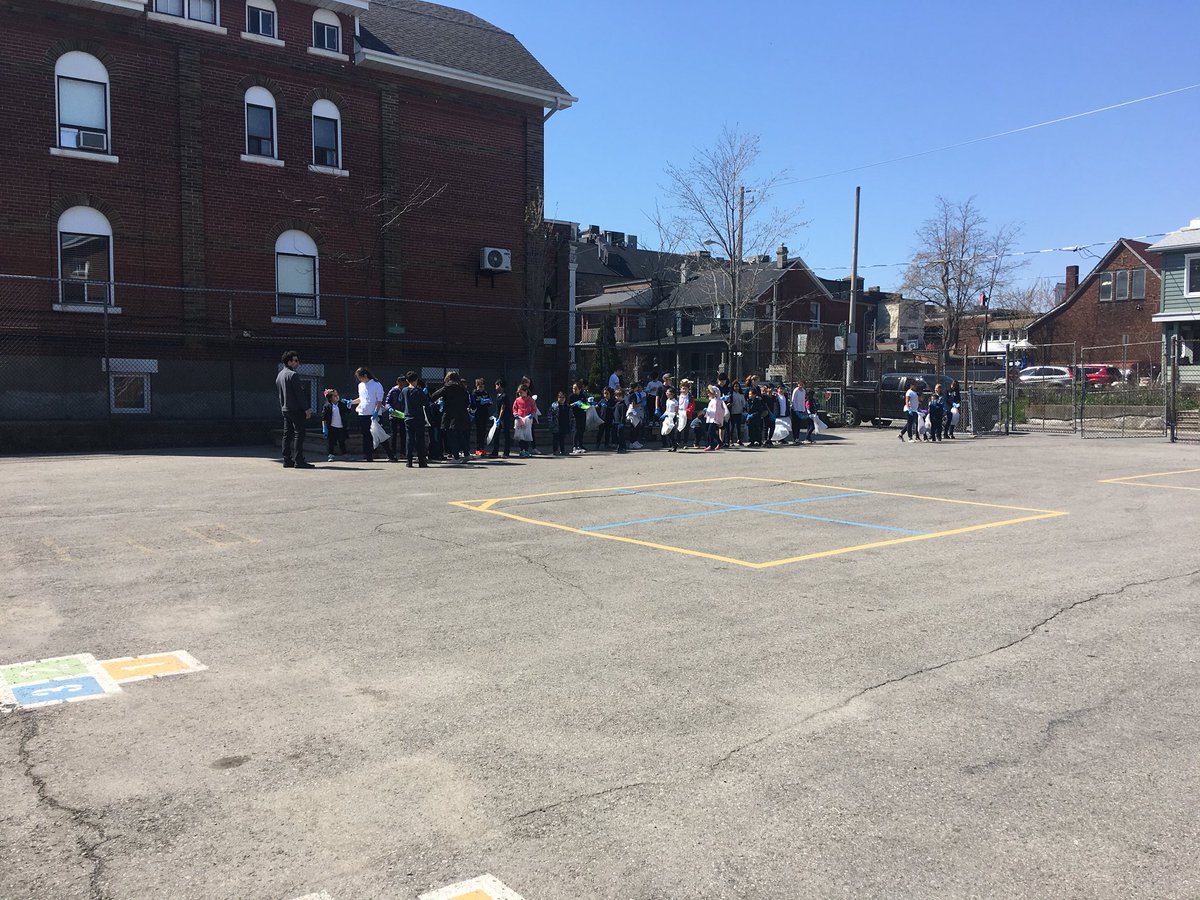 Thank you to Ms. Lio and her grade one class and Mr. Brandolini and members of our eco team for our school yard clean up today.