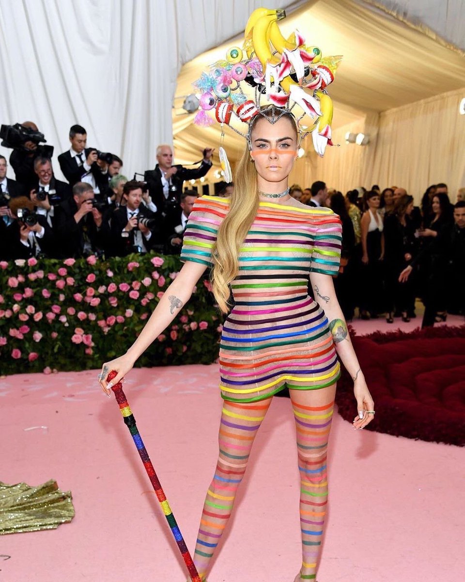 FluidityLove's tweet photo. Our #LGBTQ Stars in tonight’s #MetGala2019 🏳️‍🌈⭐️ #JanelleMonae #EzraMiller #CaraDelevingne #BillyPorter #metgala #fashion #style #looks #lgbt #icons #gendernonconforming https://t.co/KUdE9R3cTI
