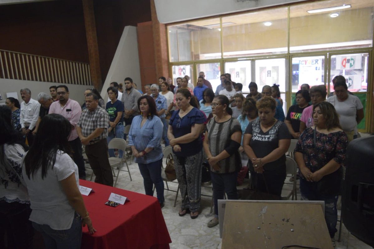 PRI_ALLENDECOAH's tweet photo. Con la presencia de nuestros delegados Municipal y Regional  @temomedina y @YolandaGaHu  llevamos a cabo una sesión extraordinaria de consejo político municipal del PRI que encabeza @ricardo28134085 @rigofuentes @PRIMx_Coah @PRICoahuila @PRI_Nacional https://t.co/RcMVXBNJ3w