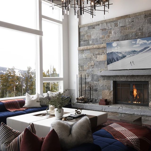 Time to take a nap or a good snuggle and enjoy that view. Our designers know how to make a house chic and inviting at the same time. #alderandtweeddesignco .
.
.
. 
#montana #yellowstoneclub #modernmountainhome #newbuild #interiordesign #interiorforinspo… bit.ly/2Lrz11u