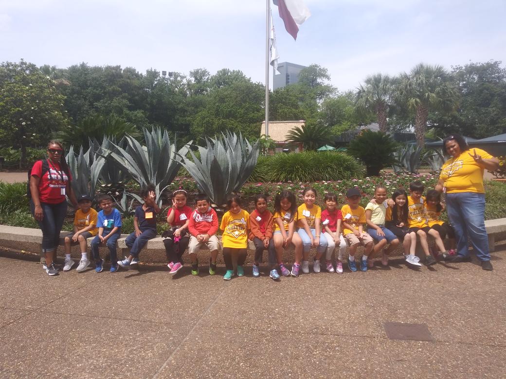 MrsAtkins10's tweet photo. 2019 Zoo Field Trip❤
We had a blast😍
#kindergarten #princesses #princes #fieldtrip #sosleepy #drained https://t.co/FnfhKepAKW