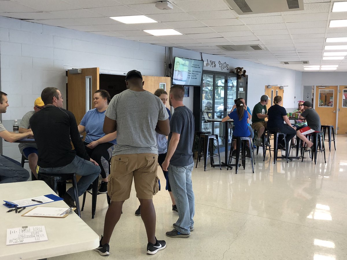 <a href="/lms_tigers/">LMS Tigers</a> says a BIG THANK YOU to everyone who came out Saturday for our 1st ever parent/school clean up day. #greatworkteam👏