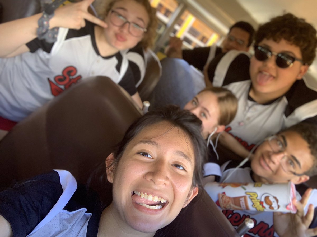 faith21g's tweet photo. #OGL2018 https://t.co/W6Lfevq788