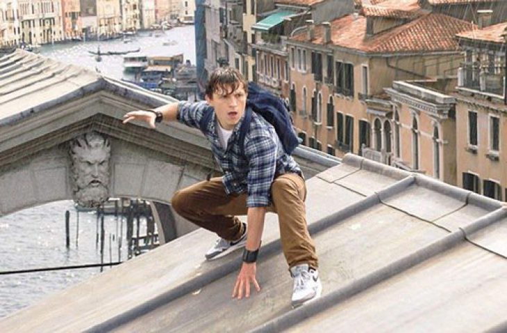 ganlobcom's tweet photo. Aksi Spider-Man dan Mysterio di Trailer Terbaru Spider-Man: Far From https://t.co/kJjBeqVyxr https://t.co/mBNEHlld0N