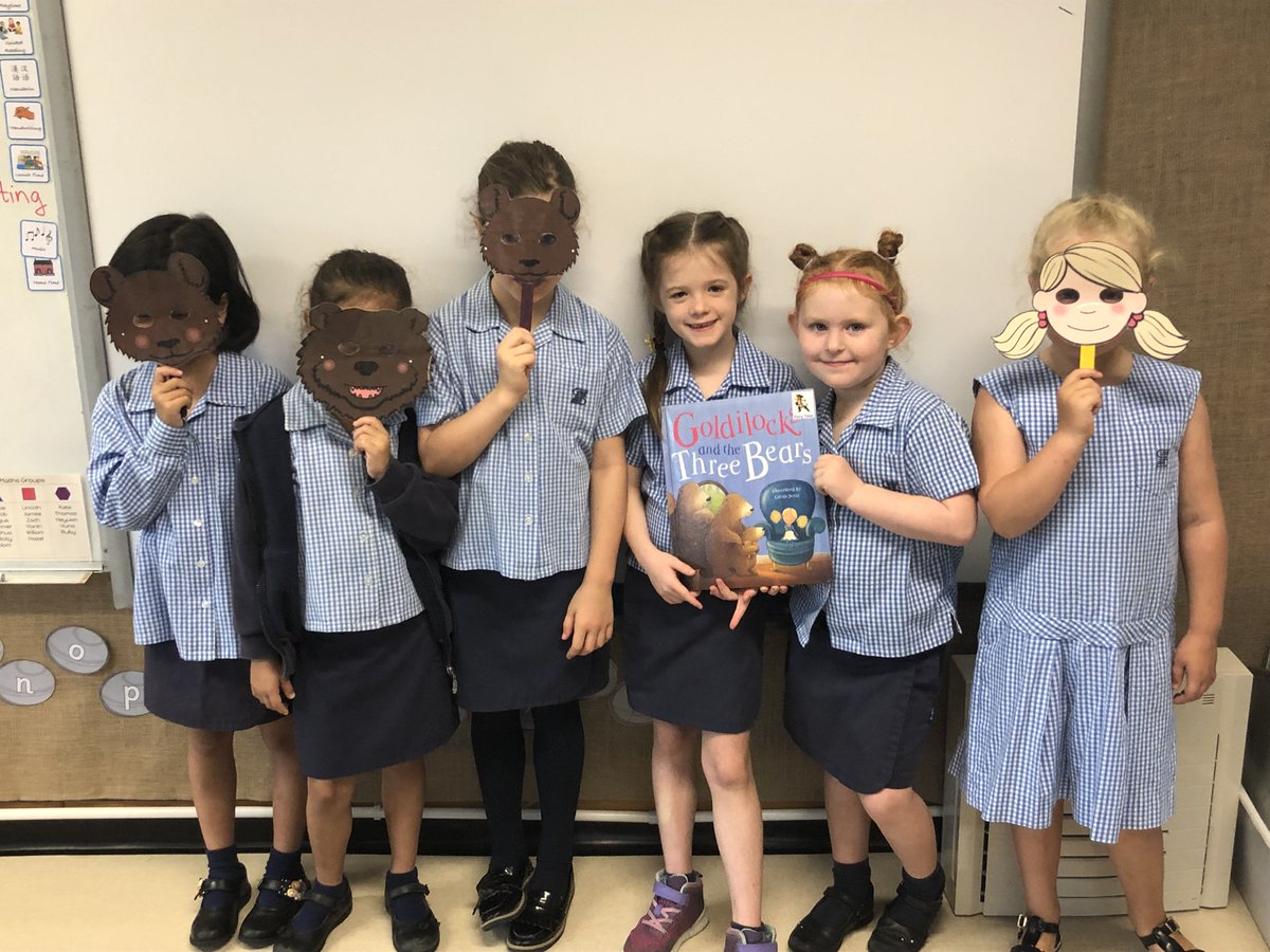 Y1GC started our day with a Goldilocks and the Three Bears performance!