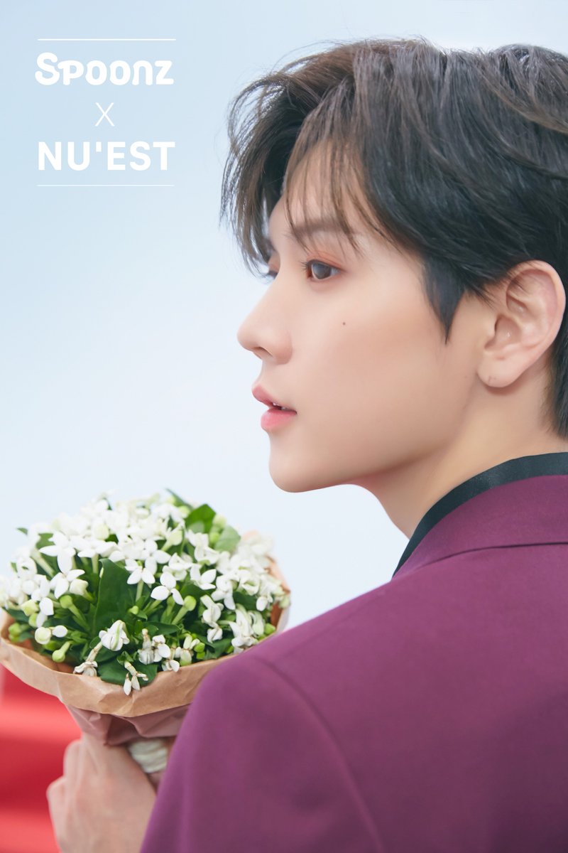 withspoonz's tweet photo. 🎵I don't care 다 괜찮아~🎶
스푼즈x뉴이스트 리미티드 플라워볼 에디션 컨셉샷📸
플라워볼 안에서 화보의 흔적을 찾아보세요!
가로수길 스푼즈 스토어에서 예약 판매 진행중! https://t.co/XdvP6XsOHL