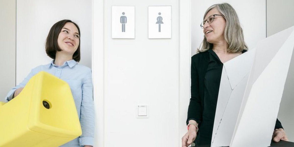 kn_online's tweet photo. In sieben Wochen ist #KielerWoche – dann müssen Frauen wieder ganz tapfer sein. Für Prof. Bettina Möllring (55) von der Kieler #Muthesius #Kunsthochschule ist es höchste Zeit für Lösungen gegen lange #Schlangen vor Frauenklos.
https://t.co/bmdxG57SGt https://t.co/WaMndFEepZ