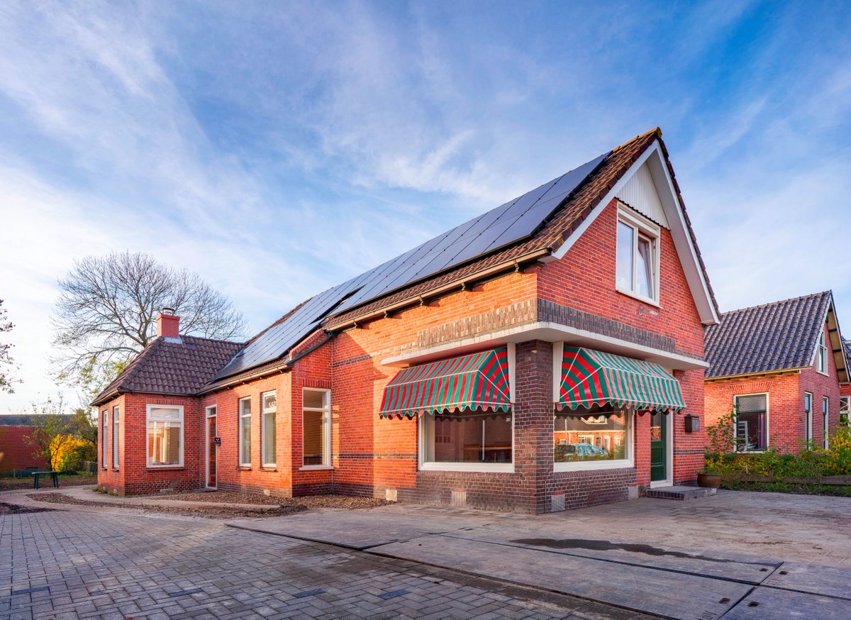 Er gaat niets boven Groningen! Hanneke woont nu een half jaar in een toekomstbestendige woning anno 1925 (!)  in Ten Post: veilig en energieneutraal. Nieuwsgierig? Kom as dodag 9 mei tussen 16:00 en 18:00 uur langs in de Postkoamer. Lees meer: bit.ly/2Vkiwsl #tenpost