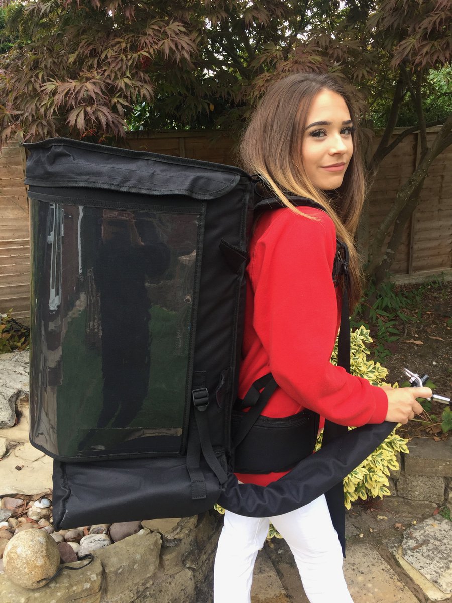 JetpacksUK's tweet photo. If you hate to make your customers queue for their drinks then why not take the drink to them?  #JetpacksDrinksDispensers #QueueBusters #Festivals https://t.co/YNJBGYy6R5