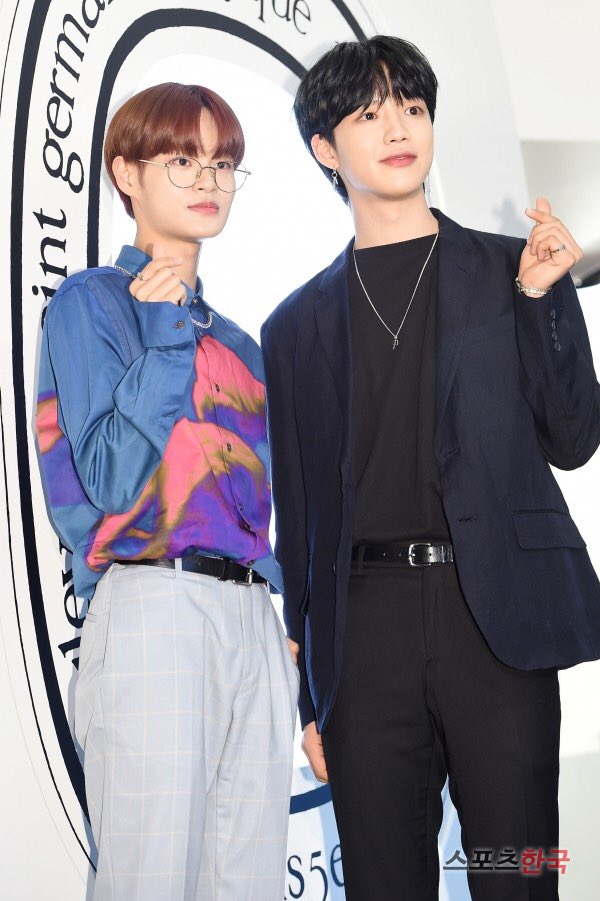 INTL_AB6IX's tweet photo. [PHOTO] AB6IX's Lim Youngmin and Lee Daehwi attend Diptyque event today (1)

#AB6IX #에이비식스 #ABSOLUTE6IX #임영민 #전웅 #김동현 #박우진 #이대휘 https://t.co/C6xh7j26A9