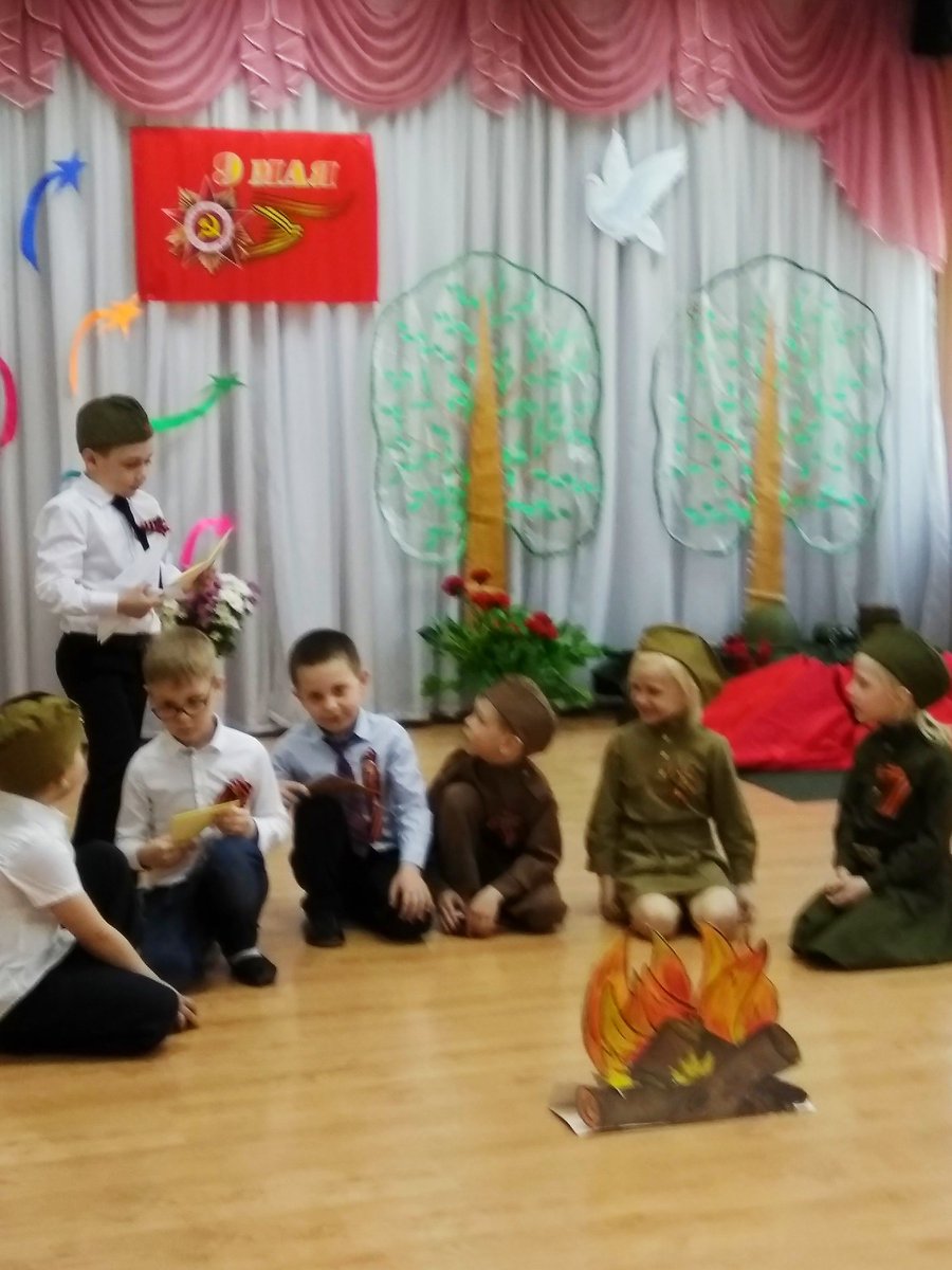 lara0061's tweet photo. Сегодня в ДО 1781 ШКОЛЫ 1582 прошёл праздничный досуг,  посвящённый Великой Победе. В нём принимали участие ветераны ВОВ,  Дети войны и воспитанники шести групп нашего ДО. https://t.co/yUi265dpop
