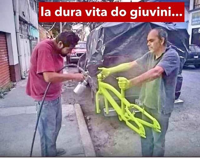 ntomanicomiu's tweet photo. #bonivinniverdefluo #cenmanicomiu #sicilia#catania#catanisi#siciliano#cataniabynight#mbare#cataniacentro#sicilianità#sicily#cataniacity #avaia https://t.co/wT6pEqKube