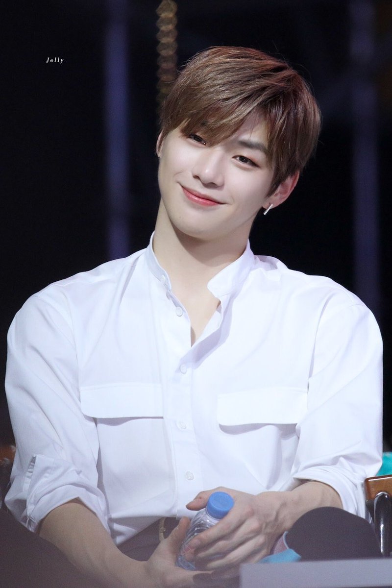 happypilldaniel's tweet photo. 🐶🐾 https://t.co/KdTSk4Vr2B