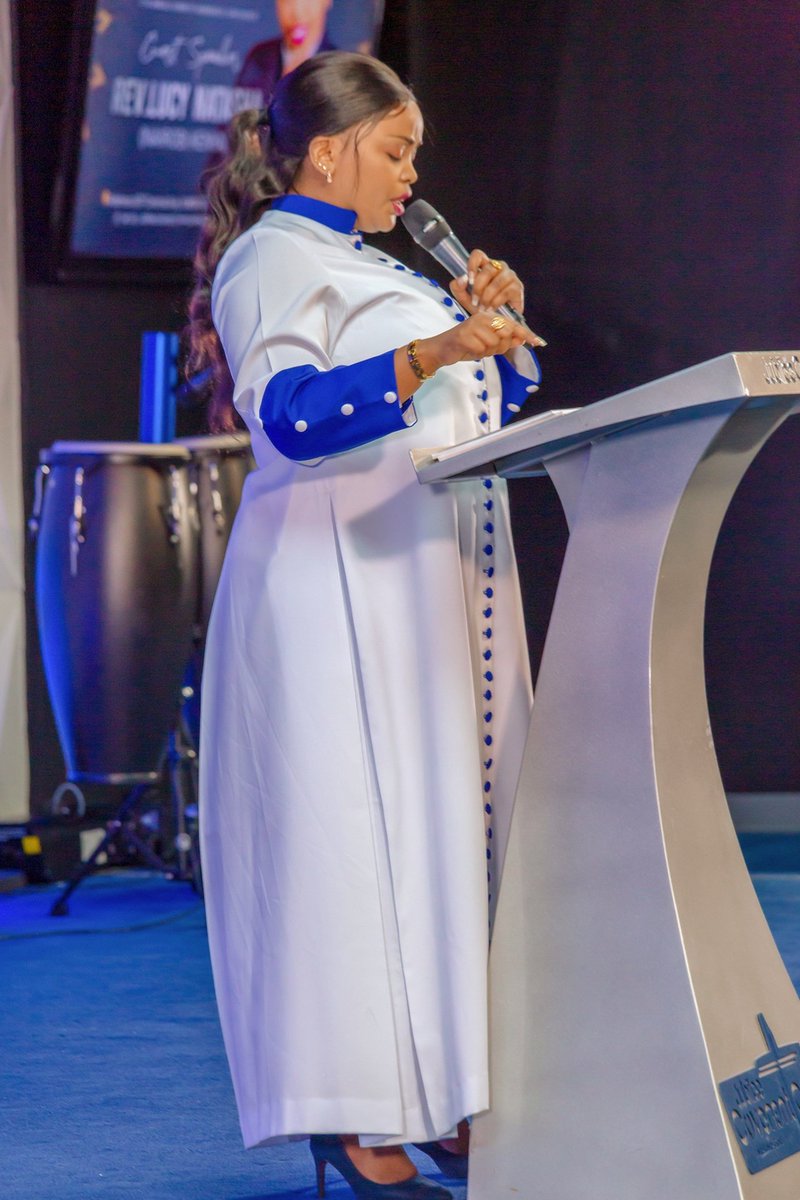 RevLucyNatasha's tweet photo. Highlights of Sound of Abundance Conferece Seattle,Washington 🇺🇸
I declare Only the counsel of the Lord shall stand in your life in 2019 in Jesus Name.
#ImpactingGenerations
#OracleOfGod
#SeattleWashington https://t.co/pPBAGa3gvM