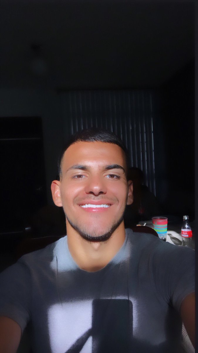 Alex16Mexican's tweet photo. Like da sun I’m shining 🔥😉 https://t.co/Swk9b2AyRV
