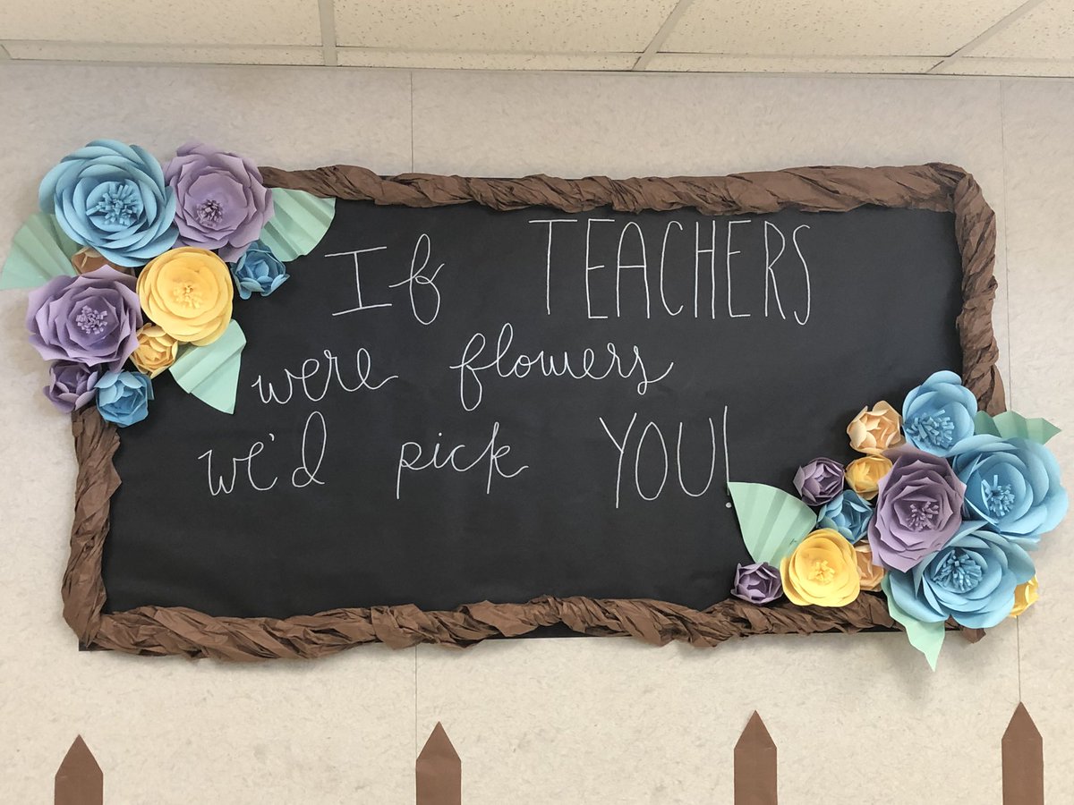 iTeachKVogel's tweet photo. Thank you Cook for a Marvelous  Monday of teacher/staff appreciation. @gabllam #CookCrusaders #CookPTA https://t.co/sHqBoE7Q6t