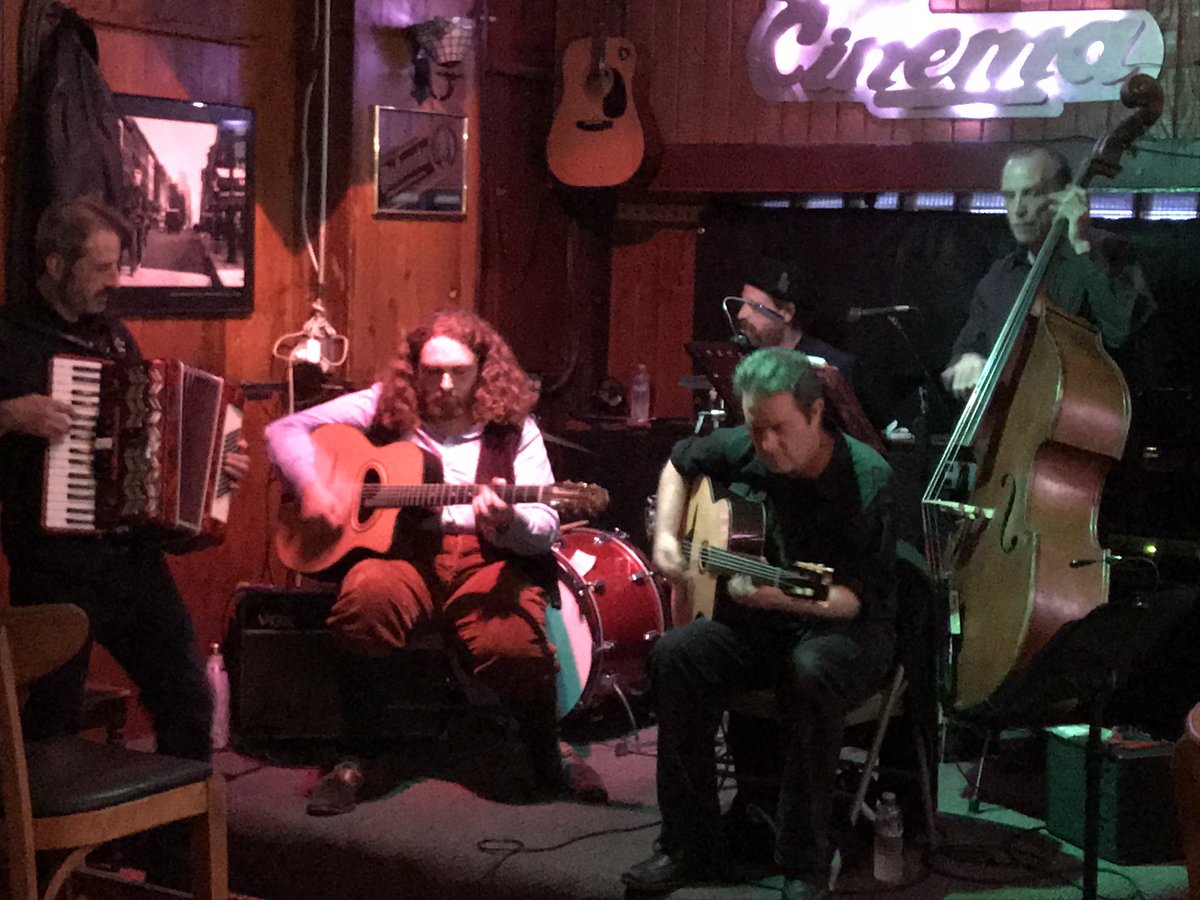 creative control tweet media