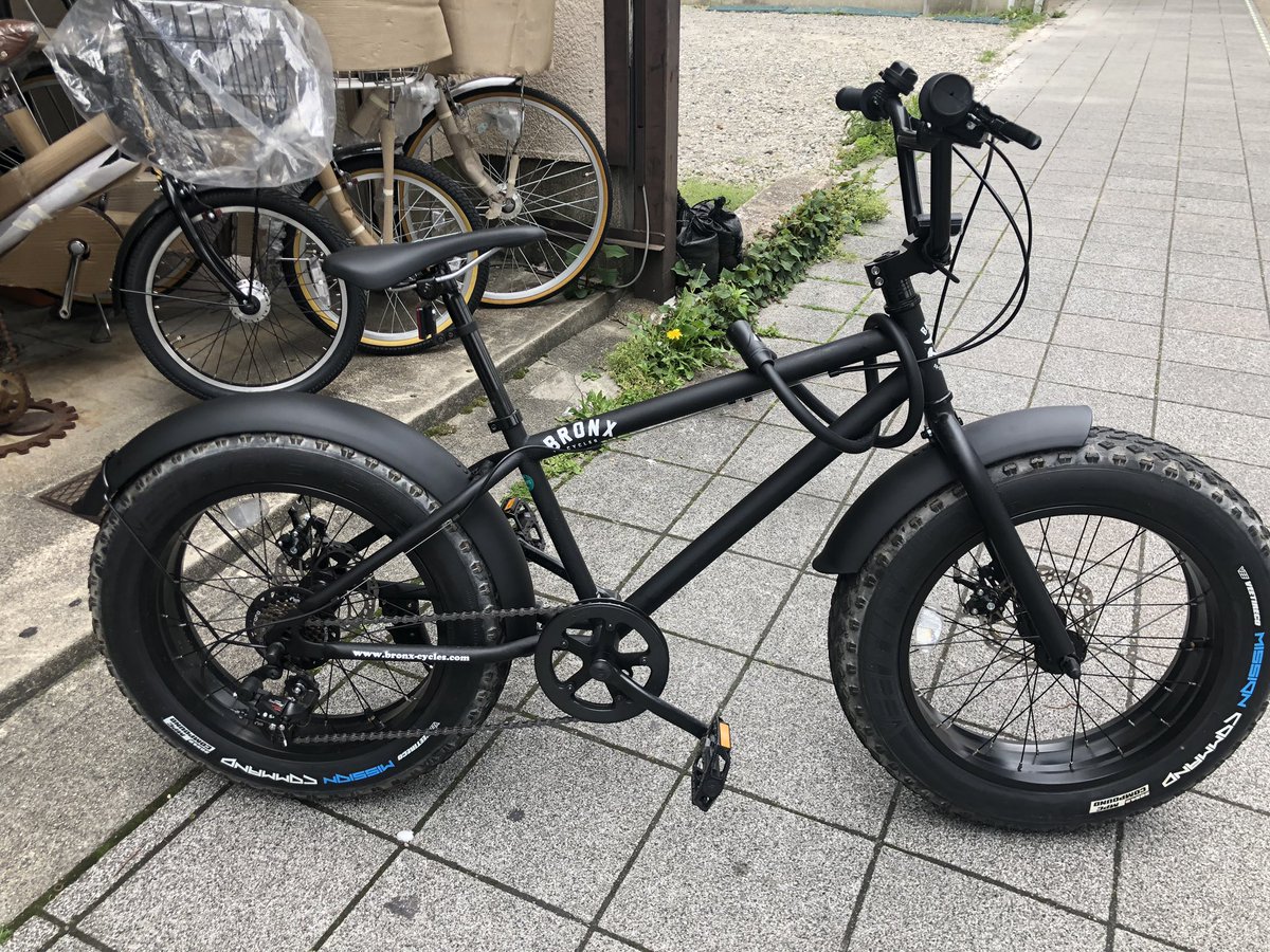 Maruhachi Cycle Bronxdd フェンダー取り付け 変速用フェンダーはフェンダー無し用と比べると ちょい長めです 名古屋市北区 マルハチサイクル ファットバイク ブロンクス Bronx