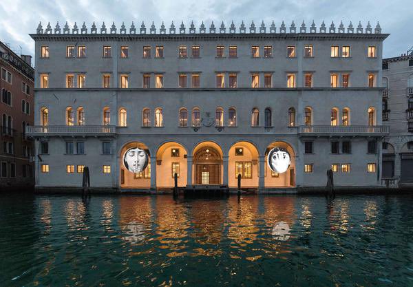 rominvenice's tweet photo. First openings in the city #fornasetti at #tfondaco #biennale2019 https://t.co/ekLo0KRDjt