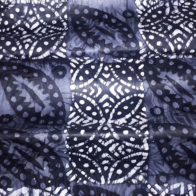 ToluBabyGirl's tweet photo. #Adire. N7, 000 only. 5 yards
Perfect for your trad🔥, casual 😘 or office wear 😍. To order: Send a DM/Call/WhatsApp 07031984096
Nationwide delivery is available.
Wholesale and Retail available
#Adire #Tie&dye #Batik #AdireIsNotBoring #StandOutinAd… https://t.co/FFeMIGTJS9 https://t.co/uu7RbjX36P