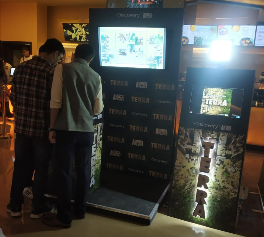 Piquor's tweet photo. #DiscoveryTerra #Piquor #Photobooth
#ExperientialMarketing #PVR https://t.co/1Wdbg8TdN0