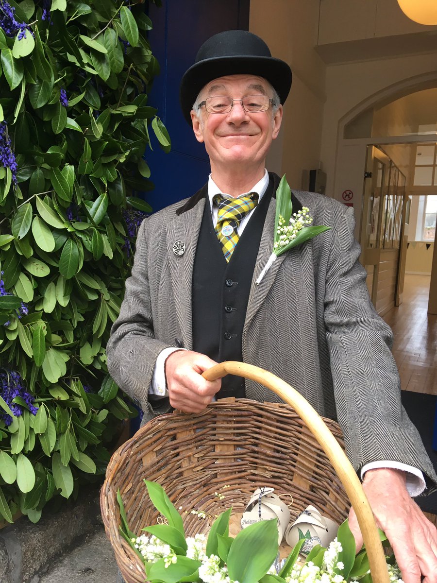 BBCCornwall's tweet photo. This was #FloraDay2018 .. are you ready for the biggest day in the #Helston calendar? @RebeccaLWills was born ready!
@CornishKennedy will be there at #Breakfast Wednesday to bring you all the atmosphere and the beat of the 0700 #FloraDay drum https://t.co/WjAMw8n8Sc
