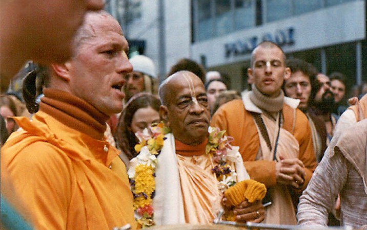 What is the best way to engage others in Krsna Consciousness? dlvr.it/R4CJLZ