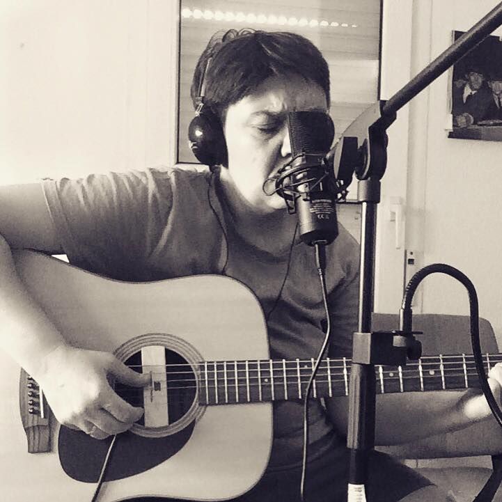 inmajimena's tweet photo. Cuando trabajas en lo que te mola, todo es más fácil. Es como una canción que te encanta...#socialmediasevilla #contentninja #contenidosevilla #cmsevilla #communitymanagersevilla https://t.co/bLxITK9cap