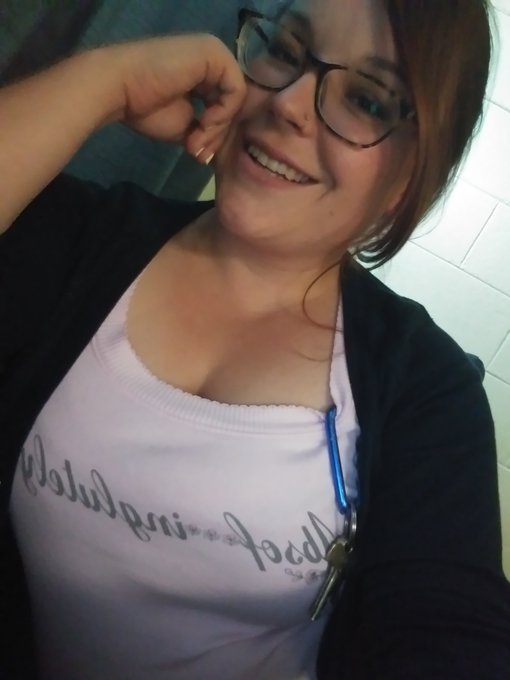 A or B? I just love this new top! 🌸 https://t.co/PemSjNaYoW<a href="/tag/footfetish"class="tags"><span>#footfetish</span></a><a href="/tag/sexyfeet"class="tags"><span>#sexyfeet</span></a><a href="/tag/size6"class="tags"><span>#size6</span></a>