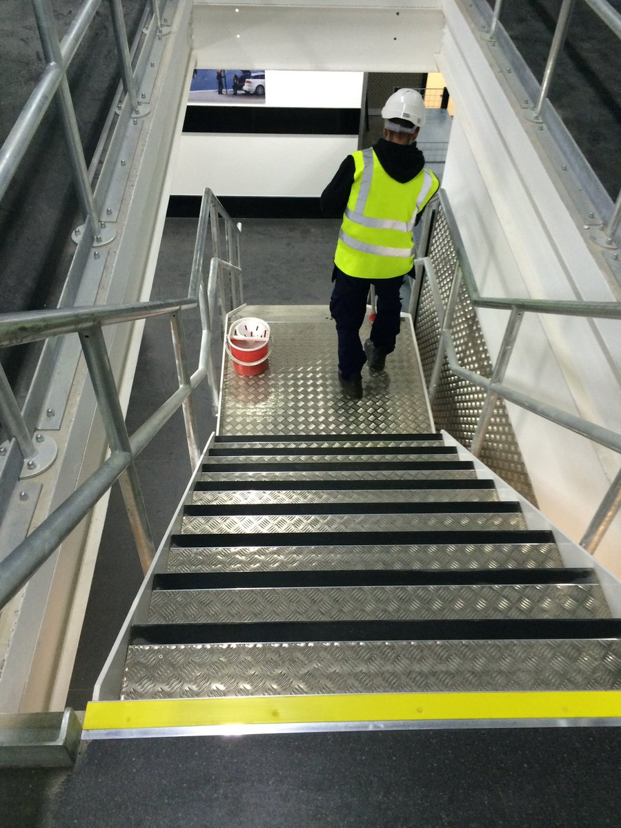 msrservicesau's tweet image. Industrial premises are a mammoth job to not only keep maintained and cleaned on the regular, but also when it comes time to vacate the space, the make good is another huge hurdle. Let us help! Contact our experienced team 1300 064 355 buff.ly/2JHsHOG