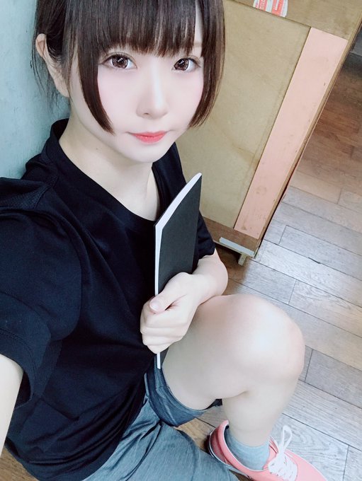 コスプレイヤーすみれおじさん(紫花菫)のTwitter画像18