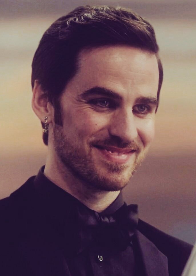 bestofswanjones's tweet photo. Happy 2 years anniversary to the most perfect couple I know, each version of him belongs to her ❤
Emma&amp;Killian. Savior&amp;Captain. Princess&amp;Pirate. Swan&amp;Jones. Emma&amp;Hook. Leia&amp;Charles. Daddy&amp;Mummy. Hubby&amp;Wifey.💍💒

I MISS THEM SO MUCH!! #CaptainSwan #CSwedding https://t.co/zTKbPhDvrB