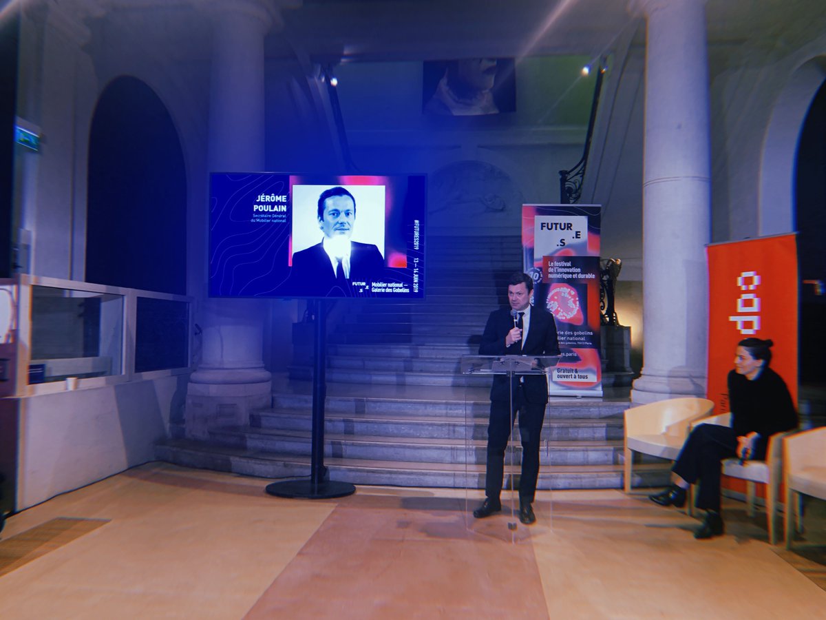 “Le Mobilier national a toujours été un lieu d’innovation et de promotion culturelle c’était donc naturel d’accueillir Futur.e.s” #Modernesdepuisdeslustres
🏰 #Futures2019 et @MNGBS ? Une alliance pas si improbable ! 🎤Jérôme Poulain, secrétaire général du Mobilier national