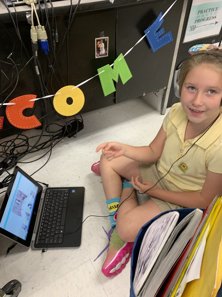 TeachMrsDTeach's tweet photo. My Ss are exploring @EpicKidsBooks as they research their chosen habitat in preparation for their shoebox habitat project! #SpringIntoReading #EpicReadingChallenge https://t.co/yw7AxuYsmN