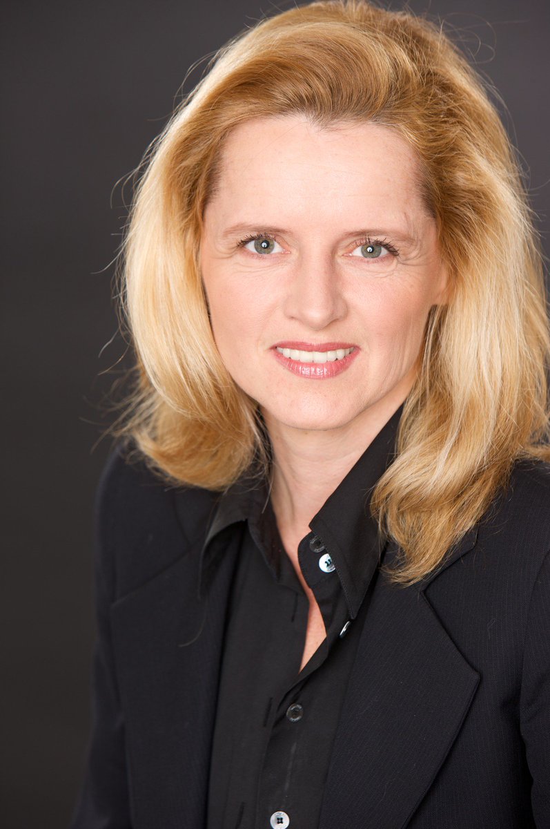 🎙Architecte, déléguée de l'UNESCO à la commission d’éducation et créatrice du Global Award for Sustainable... Jana Revedin est une invitée de marque de #Futures2019 pour nous parler de l’architecture militante !