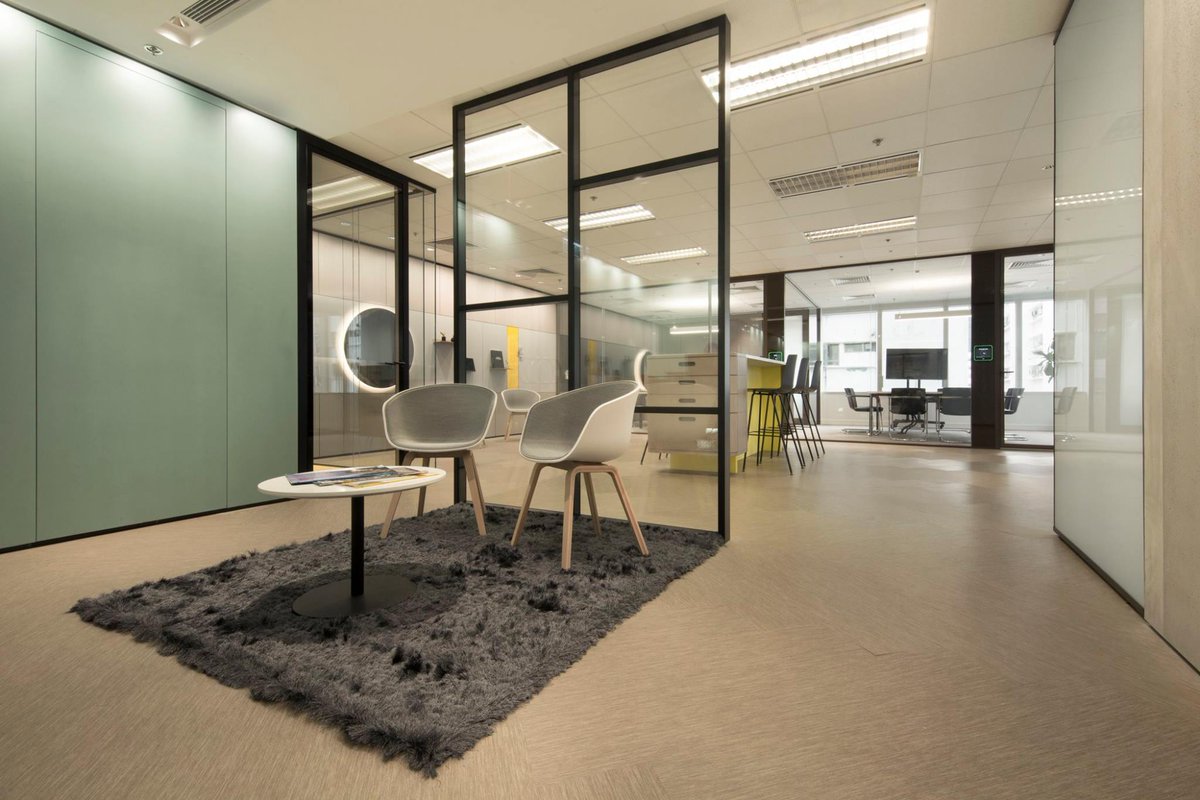 We are happy to introduce our #workspace in #HongKong, located in Taikoo at 1063 King’s Road. 
Ed Peter Architects collaborated with CLESTRA HAUSERMAN on all stages of the new #office and #showroom ; from the #design, to its #construction.
en.clestra.com