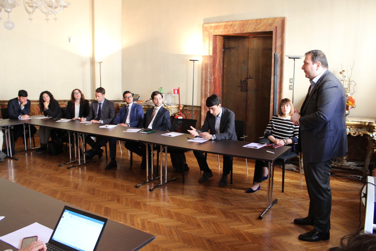 SAFE_energia's tweet photo. #EdisonDay I partecipanti al #Master in Gestione delle Risorse Energetiche ospiti della sede romana di @Edison4Gov per parlare di affari istituzionali, regolazione e #sostenibilità insieme a @marcomargheri #edison e @PaoloDErmo @WEC_Italia https://t.co/R2kIEDPpZ3