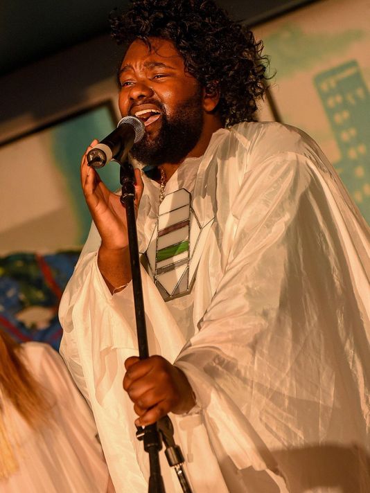 @TundeOlanira, singer/songwriter from #FlintMI is a 2019 United States Artists Fellow, unitedstatesartists.org/fellow/tunde-o…. Read interview excerpts,
ow.ly/WkEl50rD5jZ #BlackMusic
