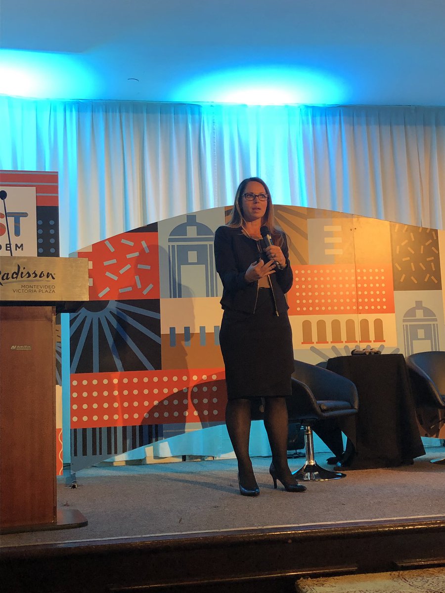 Discussing Entrepreneurship Education: seeing a problem, solving it @SusanAmat <a href="/venturehive/">Venture Hive</a> <a href="/ProDemUNGS/">Prodem</a> <a href="/WeXchange/">WeXchange</a> average age to venture is 40 yrs old <a href="/KauffmanFDN/">Kauffman Foundation</a> 2018 <a href="/IDB_Lab/">IDB Lab</a>