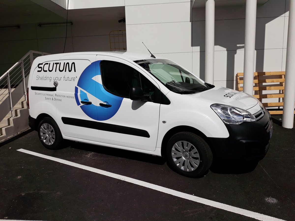 Vous la croiserez sûrement sur la route… la voiture aux couleurs de scutum !
#car