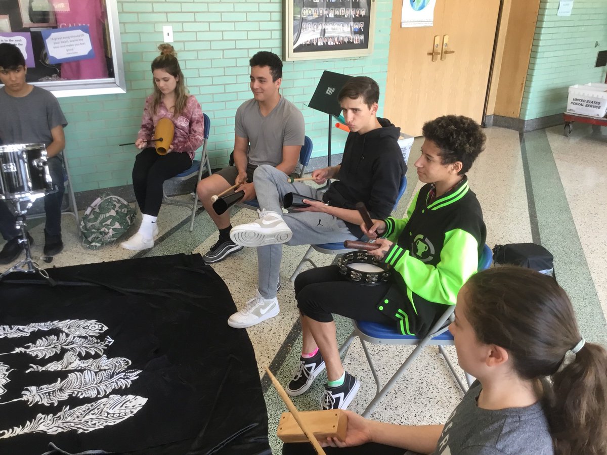 NHPBands's tweet photo. Wellness Week’s lunchtime #drumcircle ! 🥁☮️🎶 #wellness #stressrelief #bangonthedrumallday https://t.co/YCpoUa03y7